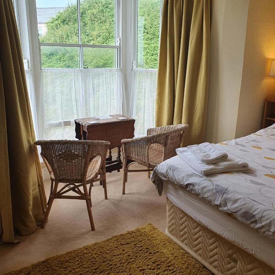 Pendyffryn Manor Bed & Breakfast Little Haven Екстериор снимка