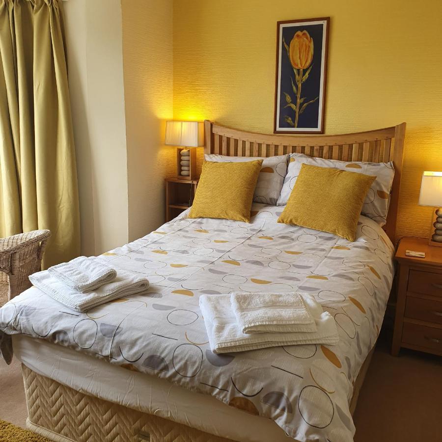 Pendyffryn Manor Bed & Breakfast Little Haven Екстериор снимка