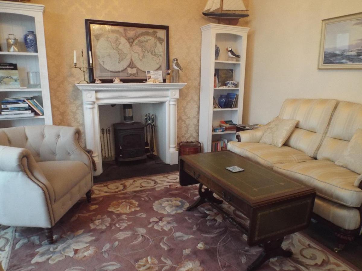 Pendyffryn Manor Bed & Breakfast Little Haven Екстериор снимка