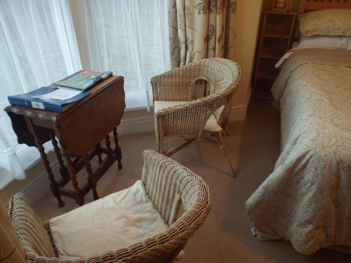 Pendyffryn Manor Bed & Breakfast Little Haven Екстериор снимка