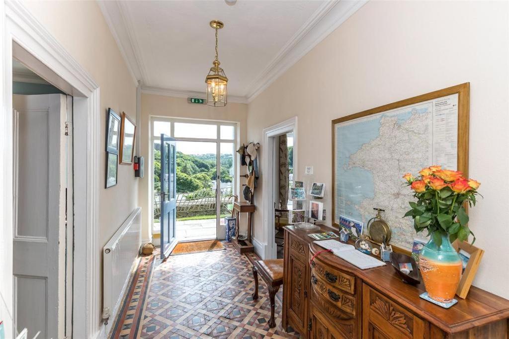 Pendyffryn Manor Bed & Breakfast Little Haven Екстериор снимка